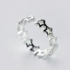 A Women'S Open Ring Featuring a Easy And Creative Adjustable Star Design, Perfect for Daily Wear, Parties, Vacations, And As a Stylish Accessory Or Birthday Gift