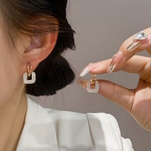 Fashionable New Individual Temperament All-Match Square Geometric Stud Earrings