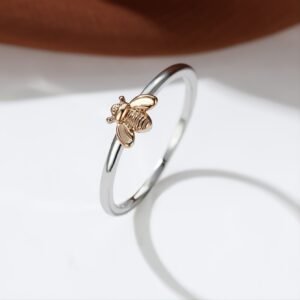 Bamos Small Bee Ring for Women, Delicate Golden-Colored Animal Engagement Band, Vintage Wedding Jewelry, Bridesmaid Gifts