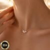 ZCNC 304 Stainless Steel 18K Gold-Plated Women's Necklace, Exquisite Leaf Pendant Choker, Hypoallergenic Waterproof Minimalist Necklace, Suitable for Daily Wear, Birthday & Anniversary Jewelry Gift