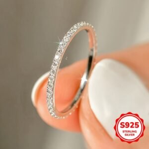 925 Silver Ring An Elegant And Fashionable Made of Designed for Women And Adorned with Synthetic Zirconia Ideal for Occasions Such As Parties Dates Birthdays Christmas Gifts Year-Round Events Weddings And Banquets