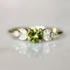 Fashion Four-Claw Inlaid Round Green Synthetic Gemstone Ring Women'S Wedding Accessory