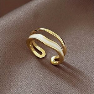 A Minimalist And Stylish Design Featuring a Cold Wind-Inspired Sand Cloud Ring for Women, Complete with an Open Index Finger Style